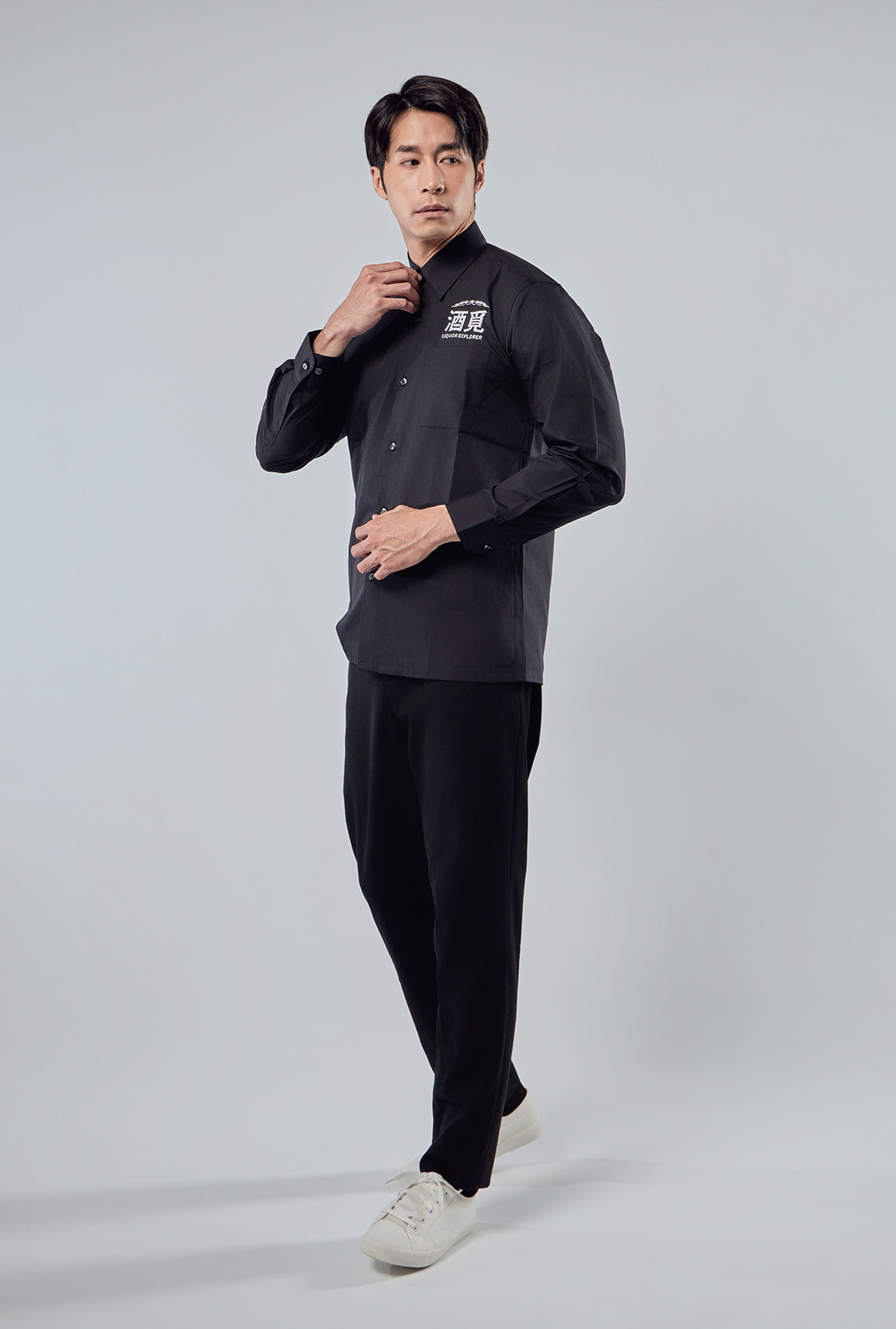 長袖襯衫整體版型展示