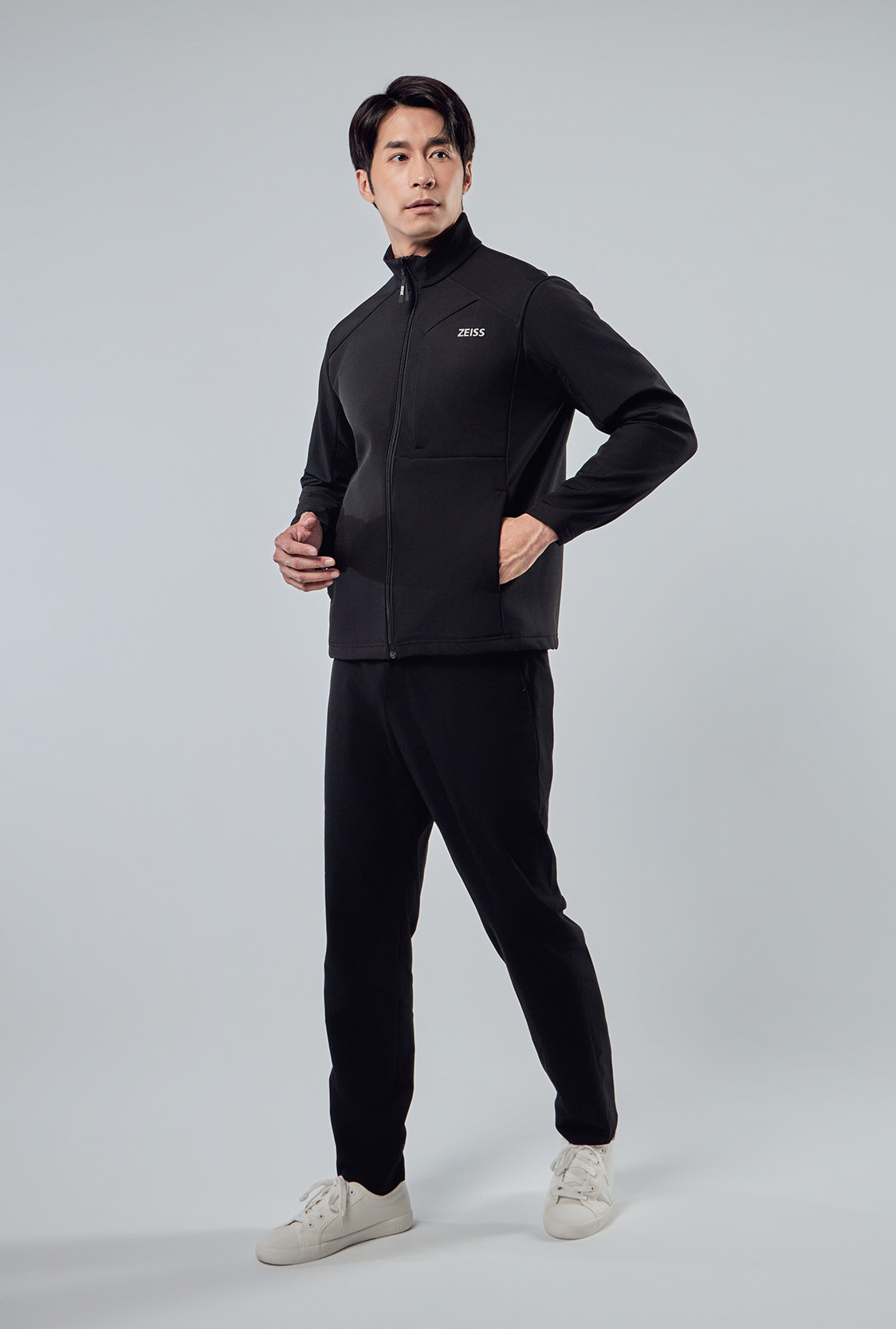 三層貼合防水立領企業外套正面設計