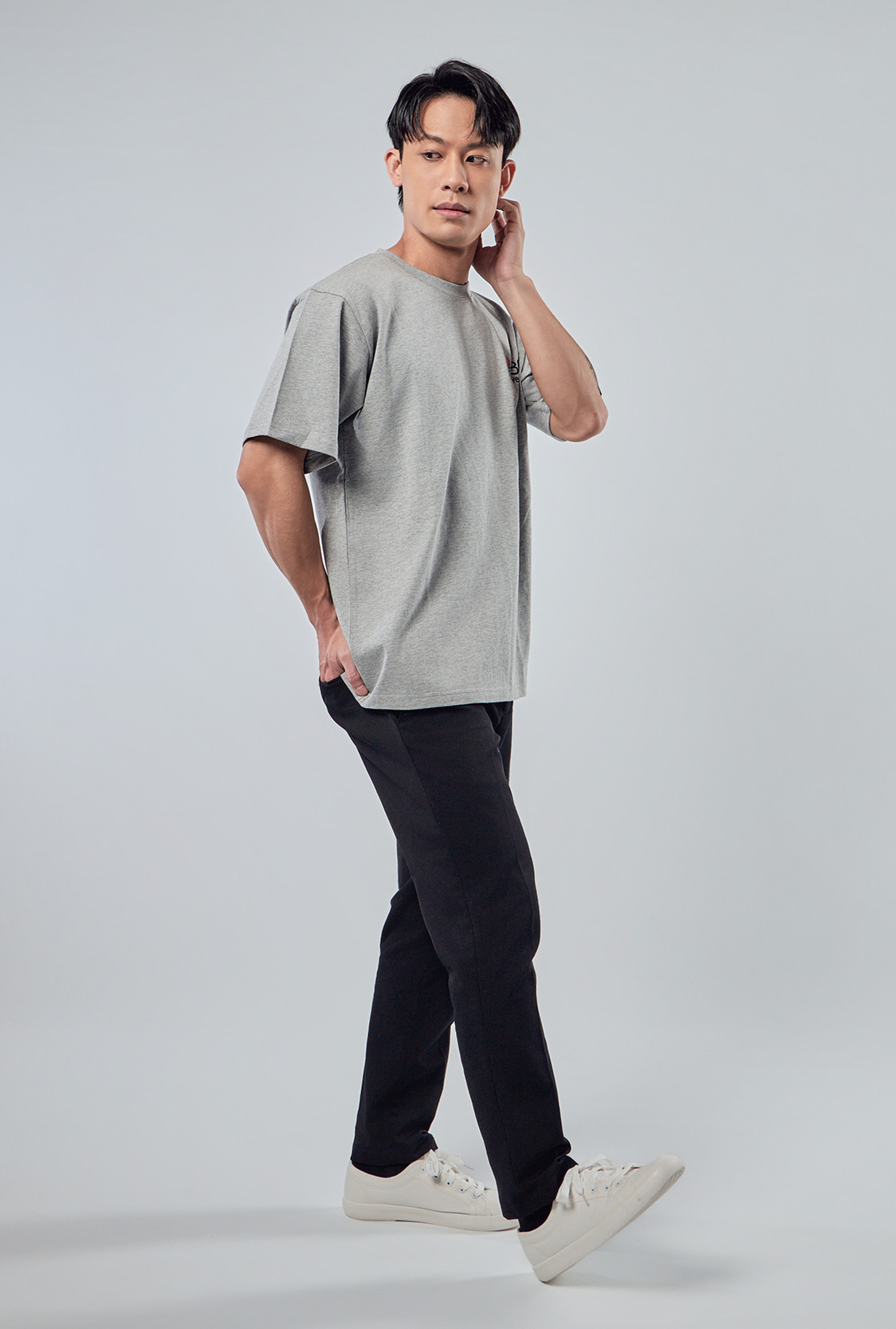 左胸轉印LOGO 細節展示