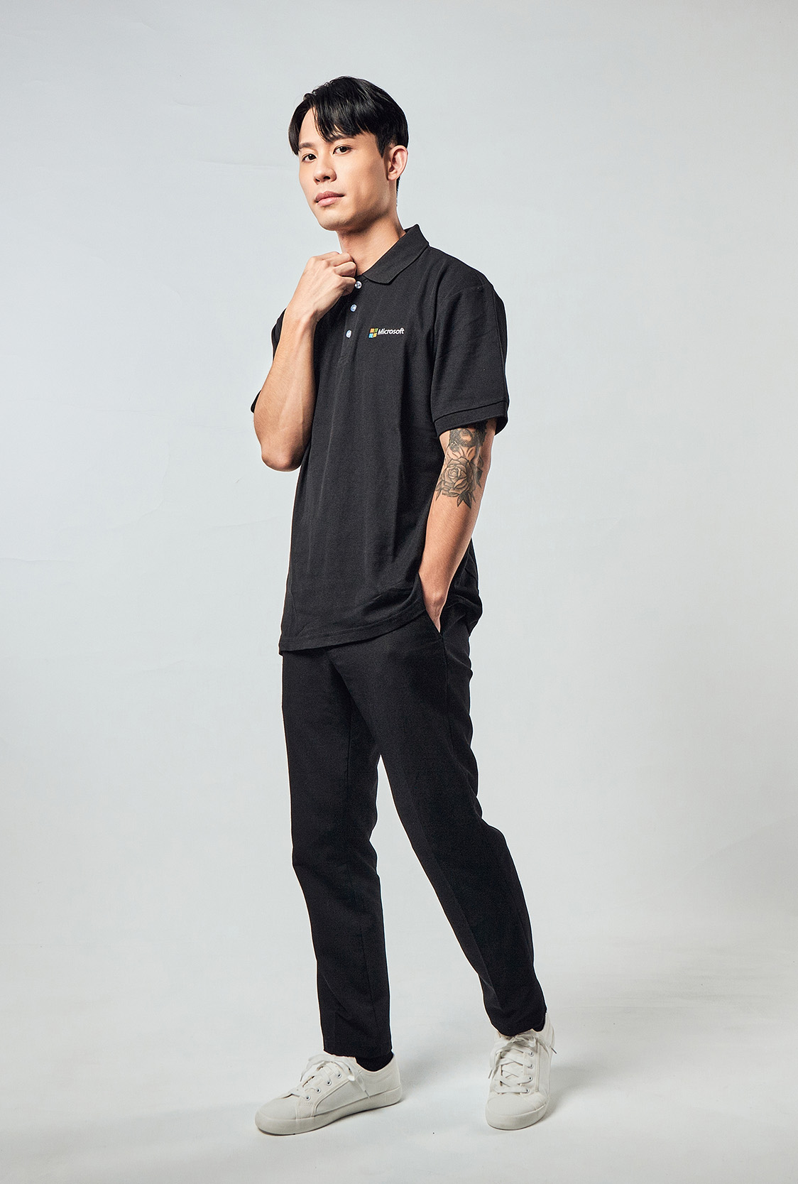 高密度電腦刺繡胸標｜Polo制服刺繡細節